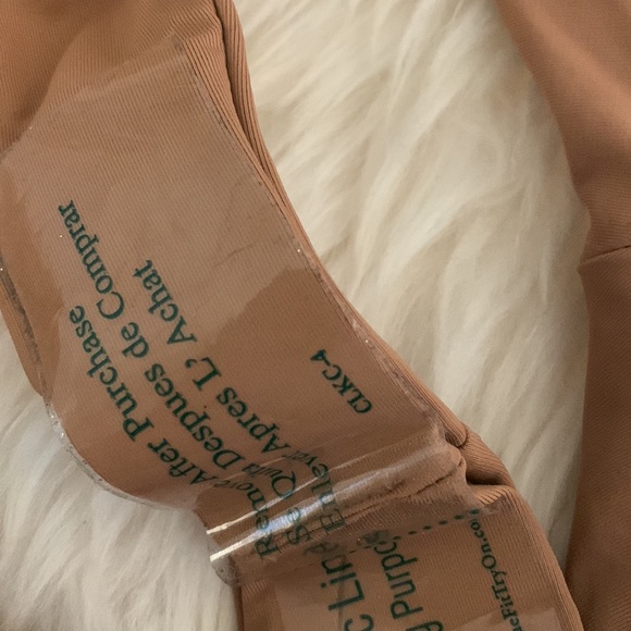 DIPPIN DAISYS 2pc BIKINI SET. NWT.  M. TOP.                 SM BOTTOM - Picture 4 of 5